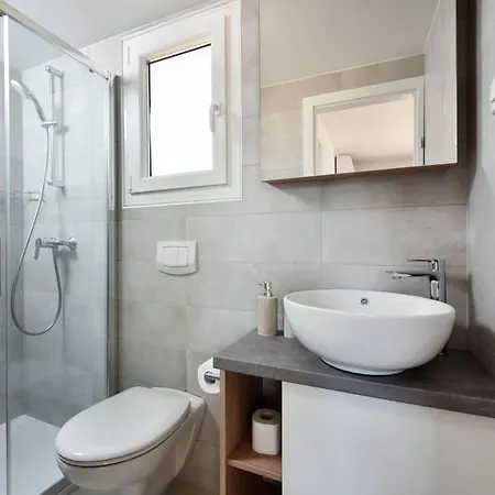 Mobilheim Direkt Am By Interhome *