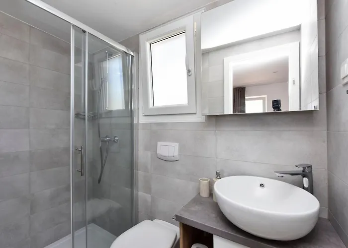 Mobilheim Direkt Am By Interhome أوغليان